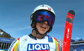 Skier kajsa vickhoff lie endured a horror crash in italy. Ms 8hgl6poci1m