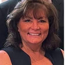 Linda Vetter's Instagram, Twitter & Facebook