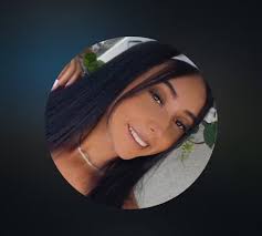 Star dies falling out of moving car while trying to take selfies