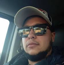 Not the big forehead 🤣 krillin risked billions of human lives over an  android with a big forehead OF وحد