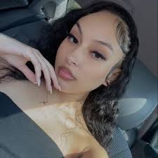 In need of a bakery that can make cakes with personazlied photo!