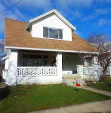 Connect with your local gaf certified at gaf, we train and test thousands of the best roofers in the country and make sure they're. Gaf Shakewood Shingles Brighten Up The Look Of This Grand Rapids Home Call 616 871 2507 To Exterior Paint Colors For House Shingle Colors Shakewood Shingles
