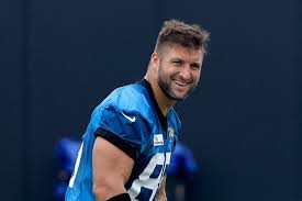 Aug 12, 2021 · tim tebow still has time to make his case for a roster spot. Tim Tebow Gets Praise And Support From All Pro Te Travis Kelce