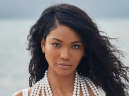 Chanel Iman's White Two-Piece From SI Swimsuit Trip to Belize Is a Timeless  Pick
