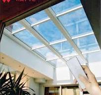 Ventilación personalizada, iluminación diurna, sistema de luz de techo  deslizante, Panel de vidrio retráctil eléctrico, tragaluz de ventana de  techo inclinado