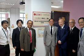 Embassy of japan in kuala lumpur, malaysia located at no.11, persiaran stonor, off jalan tun razak. Visit By Japan Malaysia Association Embassy Of Japan In Malaysia And Jica Malaysia Tribology And Precision Machining I Kohza Triprem