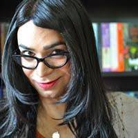 Liz Summers's Instagram, Twitter & Facebook