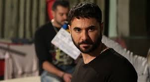 ثم أن أحمد عز وللمرة الأولى يتحدث عن كتابته لأحد المشاهد في و لاد رزق 2، وهو المشهد الكموميدي الذي تم تسريبه في بداية عرض الجزء الثاني من ولاد رزق، وهو مشهد جمعه بالنجمة نسرين أمين، وأخذ تعليقات كثيرة من قبل الجمهور وقت. Ø£Ø­Ù…Ø¯ Ø¹Ø² Ù„Ù€24 ÙˆÙ„Ø§Ø¯ Ø±Ø²Ù‚ ÙŠØ­Ø« Ø¹Ù„Ù‰ Ø§Ù„ØªÙÙƒÙŠØ±