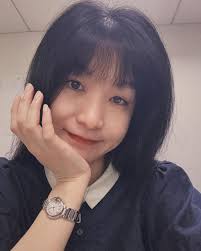 👩🏿 hahahaha It's another day of being angry. Give you a suggestion， You  should retire as soon as you are older. Don't ask questions about your  oldtime And ..What the hell do