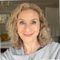 Kathryn Matthews's Instagram, Twitter & Facebook