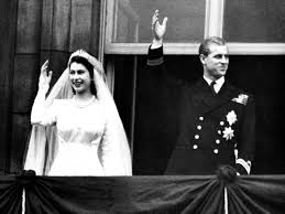 英國皇室周五宣布，菲臘親王逝世，享年99歲。 現年94歲的英女皇伊利沙伯二世(queen elizabeth ii)深表哀痛。 白金漢宮在社交網站發訃告，指菲臘親王在溫莎堡安詳地離世。 Xnqrtzzhhlxgvm