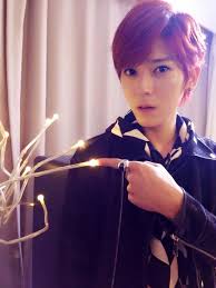Pin By Shake Your Skeleton On Bii 毕书尽 Bii Singer Taiwan Singer Celebrities