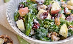 Salade De Brocoli Et Pommes Du Quebec Salade Brocoli Salade De Brocoli Et Pomme Et Recette De Salade De Brocoli