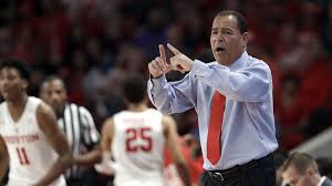 Houston head coach kelvin sampson talks to his team in the first half of a sweet 16 game against. 11 Years Ago Kelvin Sampson Was Effectively Banned From The Ncaa Now He S Restored Houston To Prominence And Vice Versa Chicago Tribune