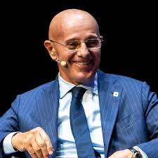 Carlo Ancelotti's Defensive Tactics in Champions League Match