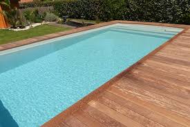 Piscine Coque A Fond Incline A Biscarosse