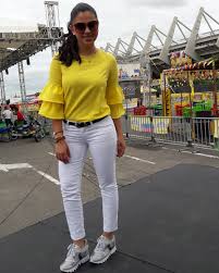 Imás televisión 117 views2 months ago. Sheyla Garcia On Twitter En El Templo De La Seleccioncolombia Con Winnoticias Gracias Por Mi Outfitxuss Xussoficial Y Mis De Calzadobucaramangaoficial Https T Co Sksvjdcr6e