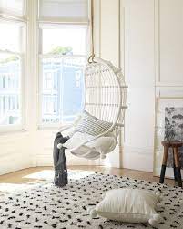 15 indoor swings and hammocks that prove chairs are overrated rattanstuhle stuhl schaukel schlafzimmer schaukel