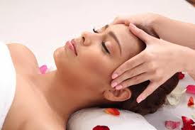 鈴木 直子(KAISEIDO所属)のエステ・リラクサロン・エステティシャン・セラピスト情報｜ミニモ