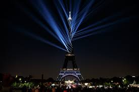 A partir de 36 euros sem multidões medidas de segurança em vigor reservas online. El 130 Aniversario De La Torre Eiffel Se Ilumino Con Proteus Hybrid De Elation Musica Y Mercado