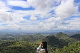 Alamat curug putri ada di desa cisantana, kecamatan cigugur, kabupaten kuningan, jabar. Bukit Cumbri Harga Tiket Masuk Spot Foto Terbaru 2021