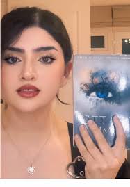 Best Scenes in Shatter Me First Book