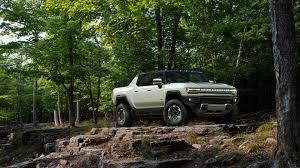 The hummer ev offers an extract mode (see below), which gm describes as a feature that enables the suspension height to be raised approximately 6 inches, in order to help the hummer ev. Gmc Hummer Ev Everything You Need To Know Totallyev