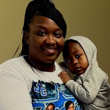 Should cheesecloth table runners be unrolled before use?