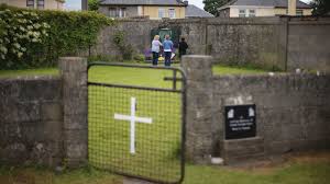 Horror-Heim von Tuam: Nonnen ließen Hunderte Babys wie Müll wegwerfen |  STERN.de