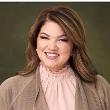 Ana Suriel's Instagram, Twitter & Facebook