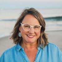 Mandy Fitzpatrick's Instagram, Twitter & Facebook