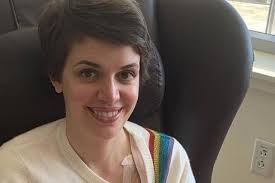 Le diagnosticaron cáncer a los 38 años y dijo que lo descubrió gracias a  este síntoma común