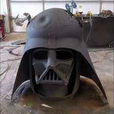 Je näher man dem bösen kommt, umso unspektakulärer wird das kostüm. Darth Vader Fire Pit Schweissprojekte Schweisskunst Kunst Aus Metall