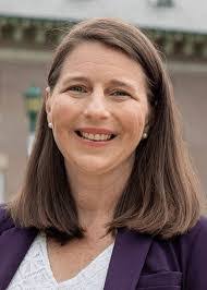 Melissa Nipper's Instagram, Twitter & Facebook