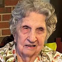 Emma Artz's Instagram, Twitter & Facebook