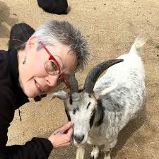 🎊🎉🎂🍦Good morning y'all! Please join us in whishing our beautiful  daughter Dorian, HAPPY BIRTHDAY!!! We love you!!!🥳🎂🍨🎊🎉❤️