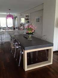 1 côté noir et 1 côté blanc 2 pour plus d'informations sur les caractéristiques du contrôle des avis et la possibilité de contacter l'auteur de l'avis, merci de consulter nos cgu. Table De Salle A Manger En Beton Balian Beton Atelier Table Salle A Manger Table Beton Salle A Manger Moderne