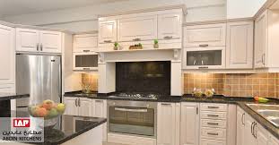مطبخ من خشب الميبل الطبيعي يضفي رونق Abdin Kitchens مطابخ عابدين Facebook