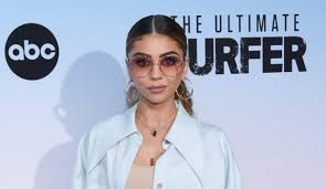 Sarah Hyland Does Sheer Mules and a Baby Blue Matching Short Set for  Bachelor in Paradise Premiere