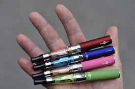 e-cigarette child ile ilgili görsel sonucu