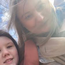 Emma Pauley (@EmmaPauley10)