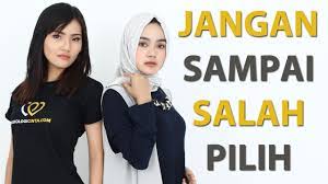 Lelaki idaman wanita adalah lelaki yang menghormati kedua ibu bapanya, yang sentiasa berbakti kepada kedua orang tua dan keluarga, yang bakal menjaga kerukunan rumahtangga. Kriteria Cewek Idaman Yang Diharapkan Para Lelaki Jaman Now Selebx