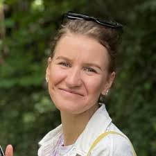 Johanna Baumbach's Instagram, Twitter & Facebook