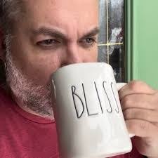 Ashley Dechert's Instagram, Twitter & Facebook