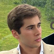 Daniel Dana's Instagram, Twitter & Facebook