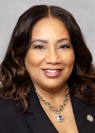 Amber Baker's Instagram, Twitter & Facebook