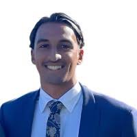 60+ perfiles de «Storti»