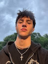 Brandon Houle (@brandon.houlee) • Instagram photos and videos