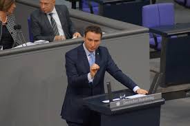 Mark hauptmann is the third german parliamentarian among chancellor angela merkel's conservatives mark hauptmann has become the latest german mp to quit, but denies wrongdoing. Weiterer Cdu Politiker Wegen Aserbaidschan Geld Unter Verdacht Der Spiegel