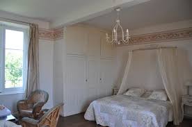 Chambre Roses Anciennes Du 2eme Etage Du Chateau De Riveneuve Chambre Rose Chambre Chateau